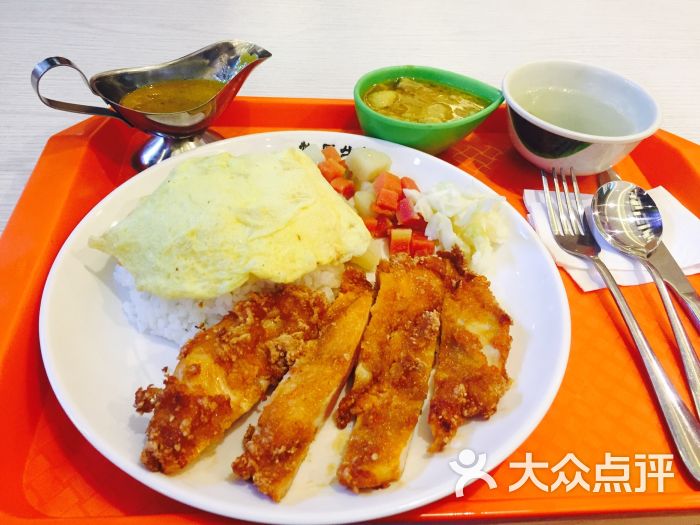 金香鸡排蛋包饭