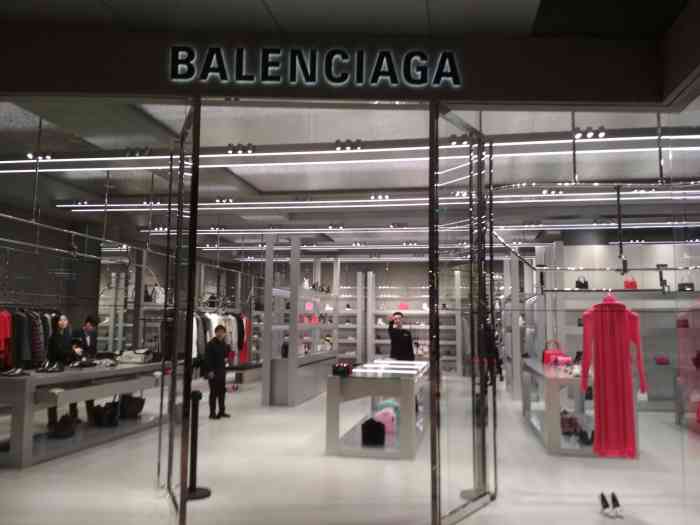 balenciaga(芮欧百货店)