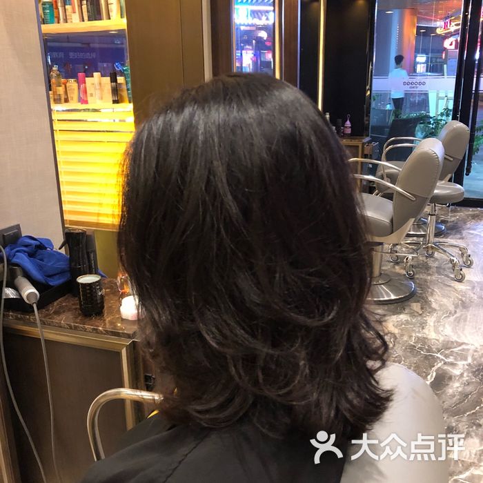 侨治发型