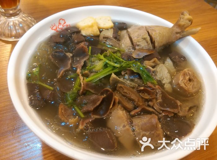 鸭腿鸭杂粉丝