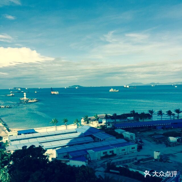 三亚湾凤凰岛热带风情度假酒店