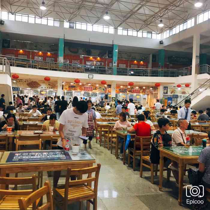 武汉理工大学西院恬园食堂
