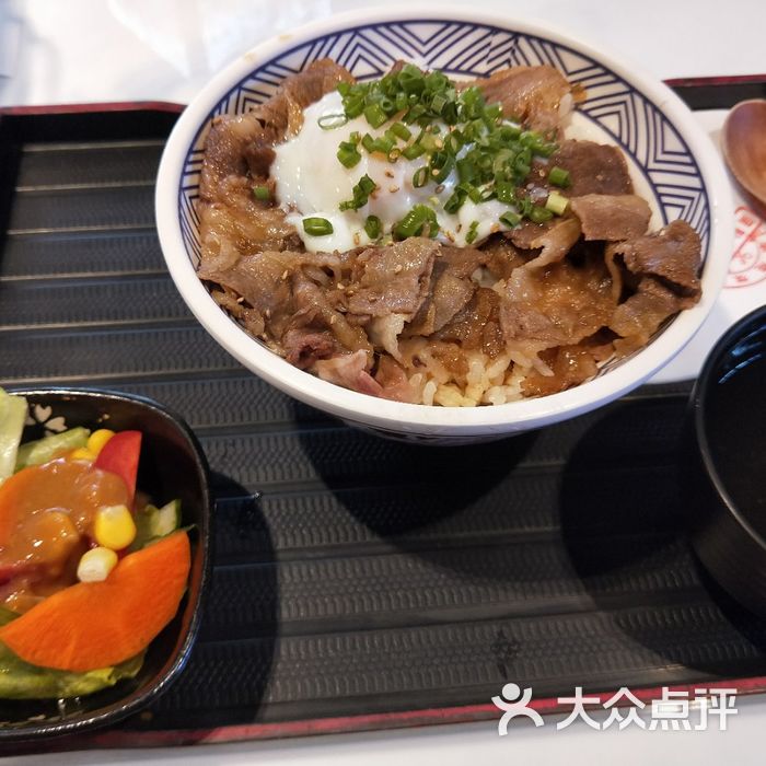 牛野郎日式丼饭