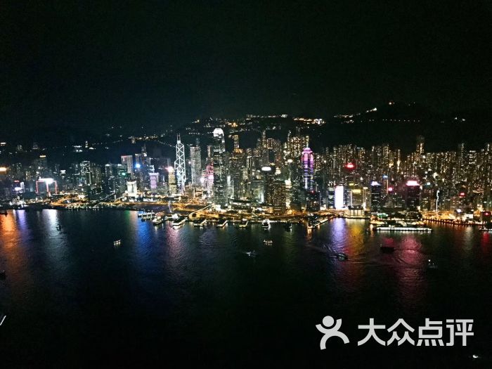 香港丽思卡尔顿酒店海景房夜景图片 - 第1042张