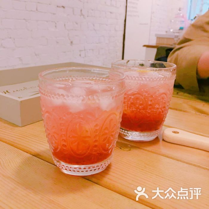 草莓苏打水