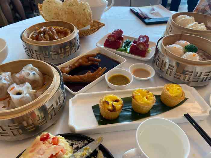 搭配的茶点两个人吃会撑