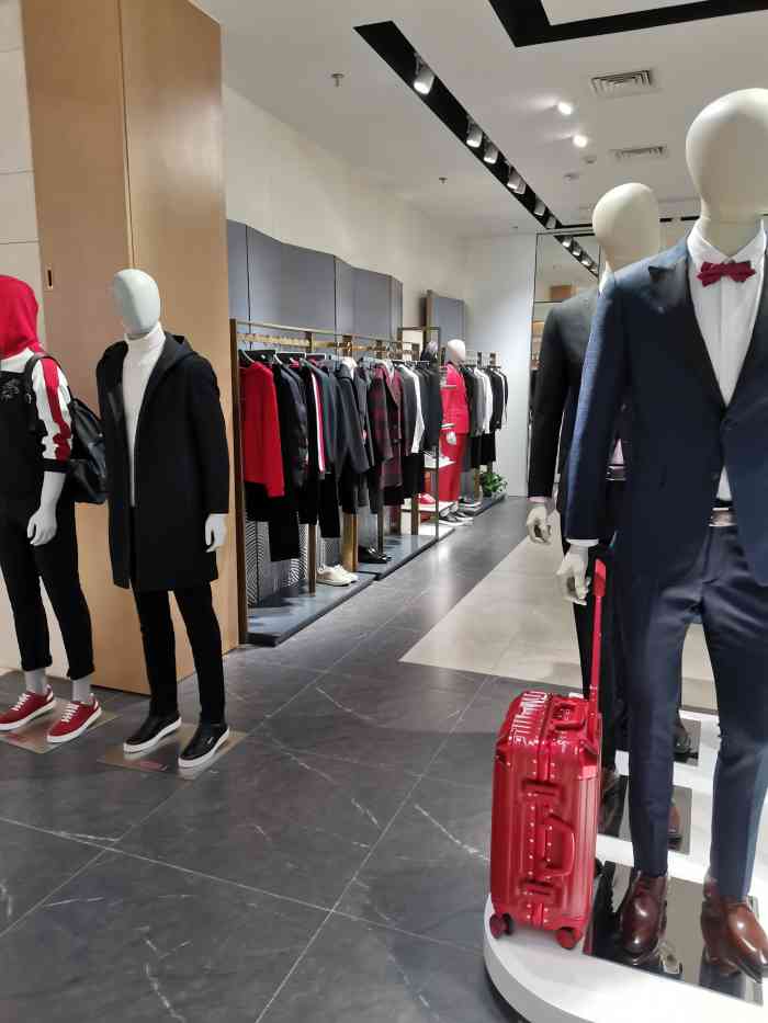 【店铺名称】jodoll 【地理位置】苏州市吴江区开平路2299号万象汇