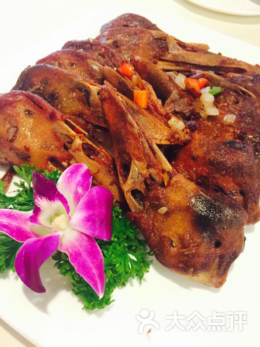 算是大连川菜馆子中的经典吧。蜀乡情没了以