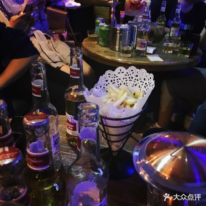 繁花酒吧-薯条图片-乌鲁木齐休闲娱乐-大众点评网