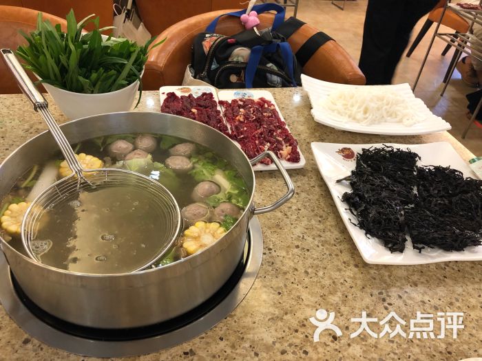 牛鲜馆牛肉火锅(东华西路店)图片 - 第2张