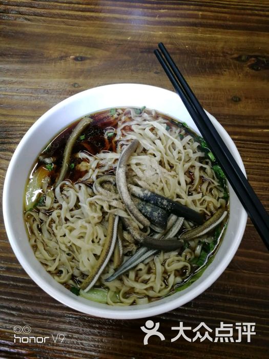 品味江南锅盖面-长鱼面图片-镇江美食-大众点评网