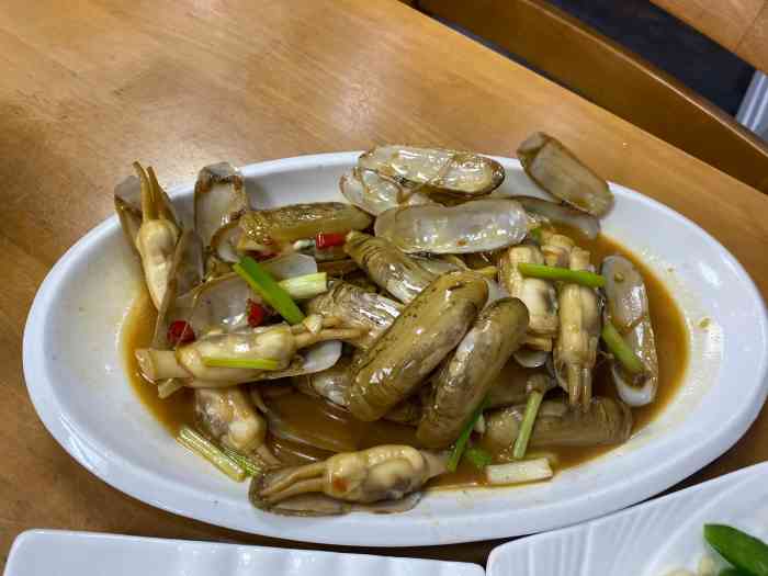 宁波小海鲜(龙居道店"重点要说的是店非常火,去晚了就没地方了.