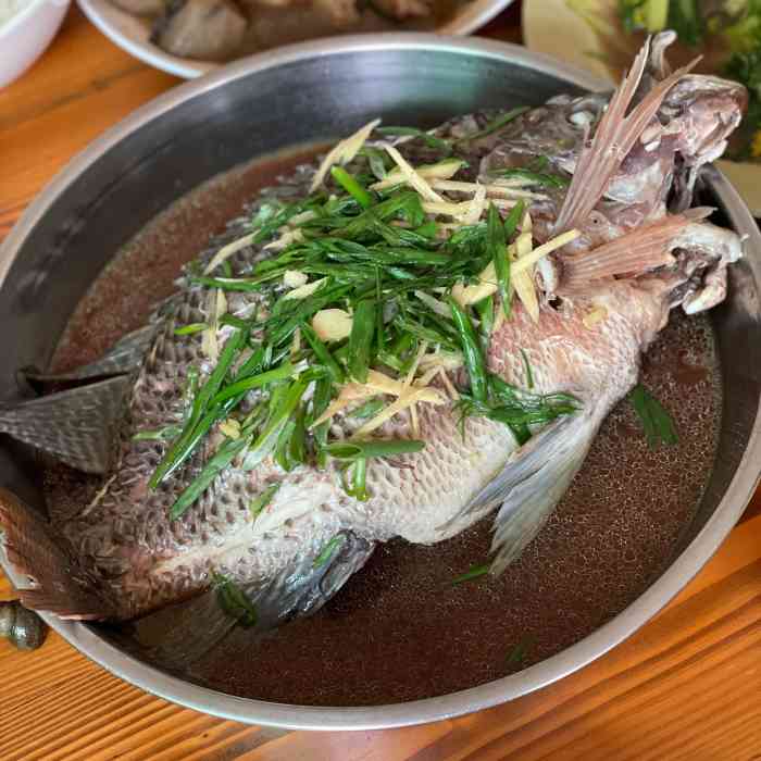 胜记美食-"在大吉沙岛的一家农家菜.那天非常冷而且有