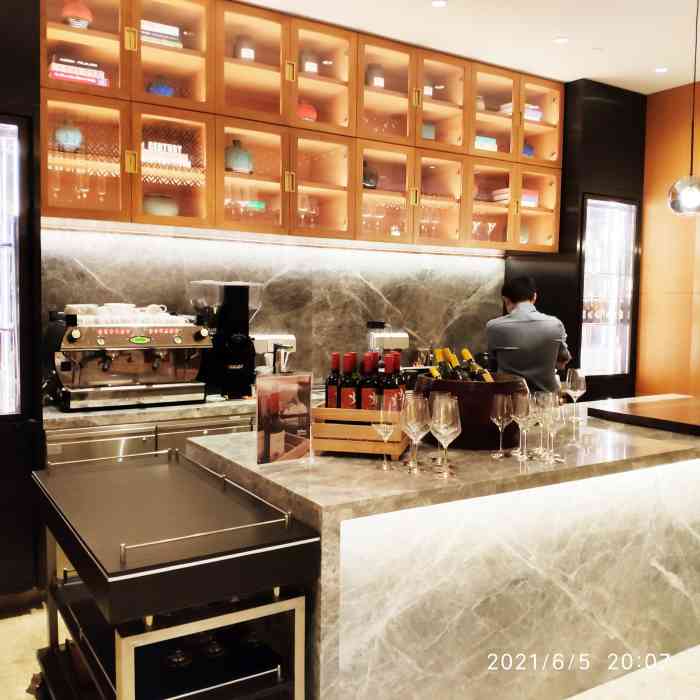 重庆解放碑凯悦酒店·八号厨房kitchen on 8-"前几天半夜刷到首页有写