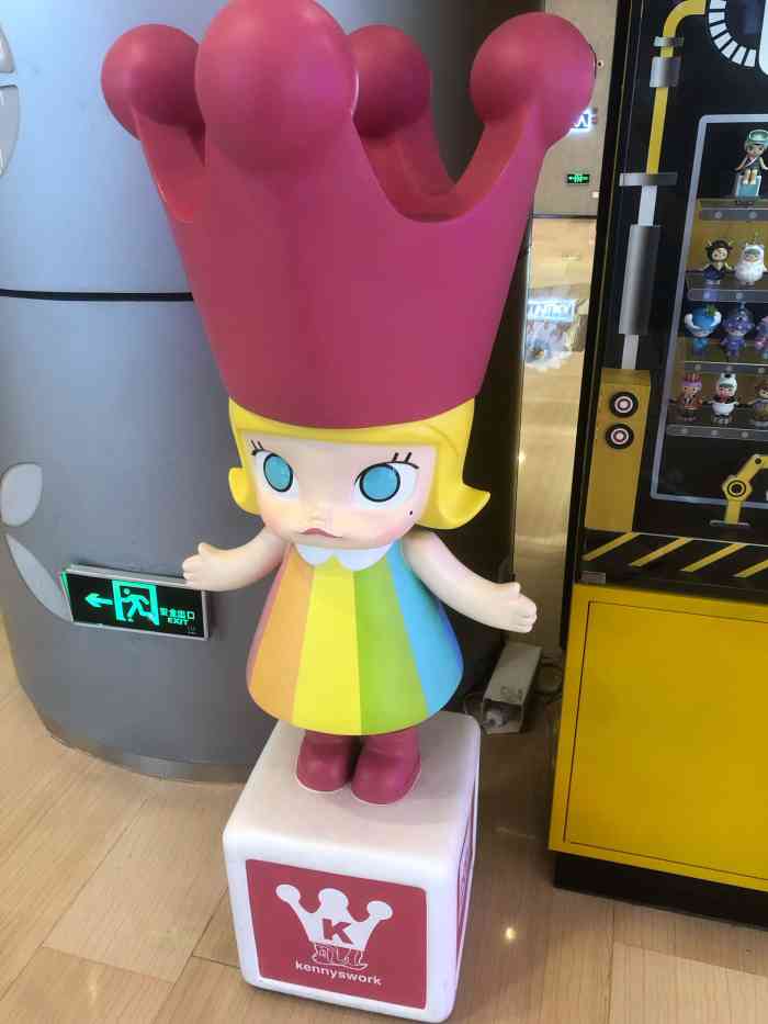 泡泡玛特机器人商店(英利大融城店)-"因为妹纸是盲盒