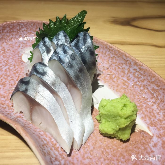 醋浸青花鱼刺身