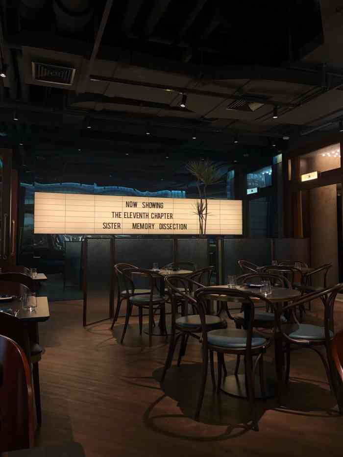 cinker pictures目里三克映画-"餐厅在天目里的负一楼,如果从书店下到