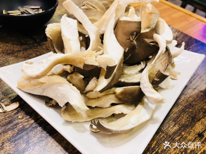 港鲜生打边炉·粤式火锅平菇图片 - 第1张