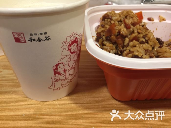 和合谷(长阳万科店)卤肉饭图片 第1张