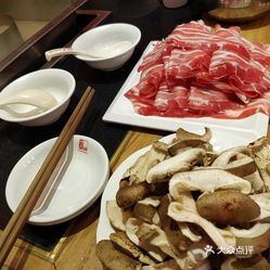 川子菌汤火锅人均消费_菌汤火锅图片(2)