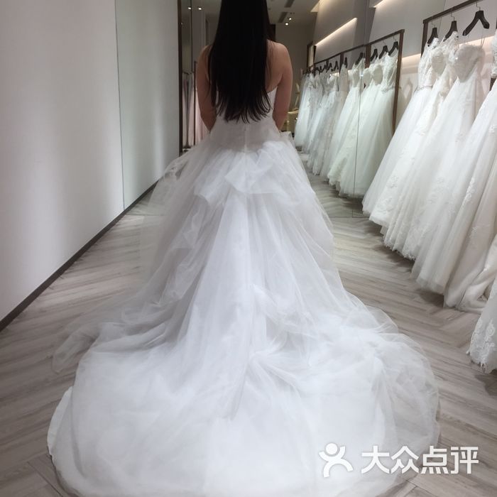 nora reve婚纱礼服上海店