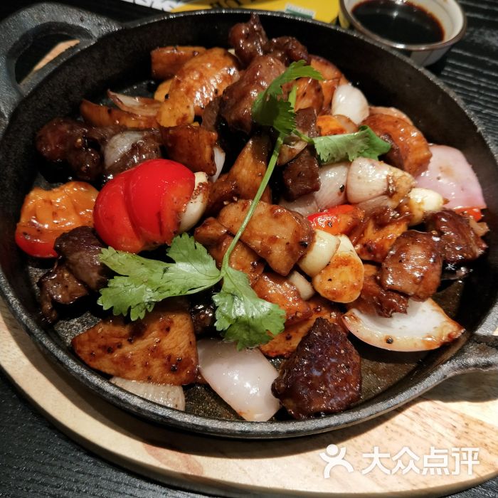 铁板杏鲍菇牛肉粒