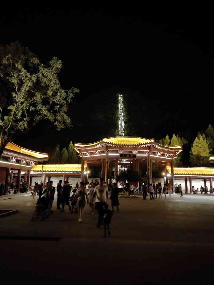 庆都山骑马场-"朋友说这的夜景不错,有山有水有夜景,.