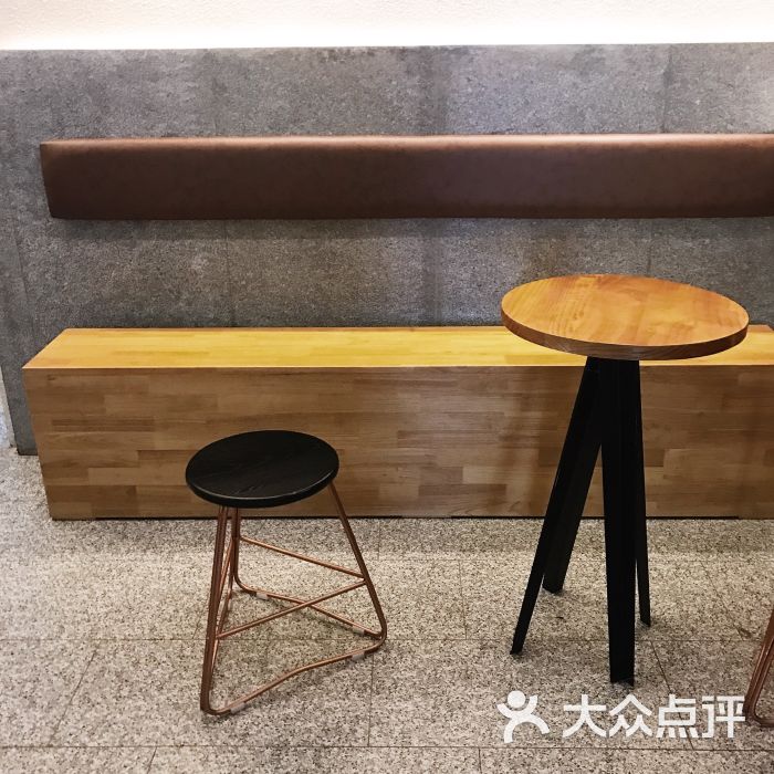 正好看见在微信上推广有活动,转发朋友圈买.