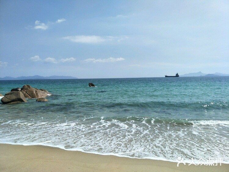 深圳人少景美的免费海滩背仔角海滩