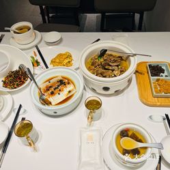 食膳庭院原态私房菜湘府店