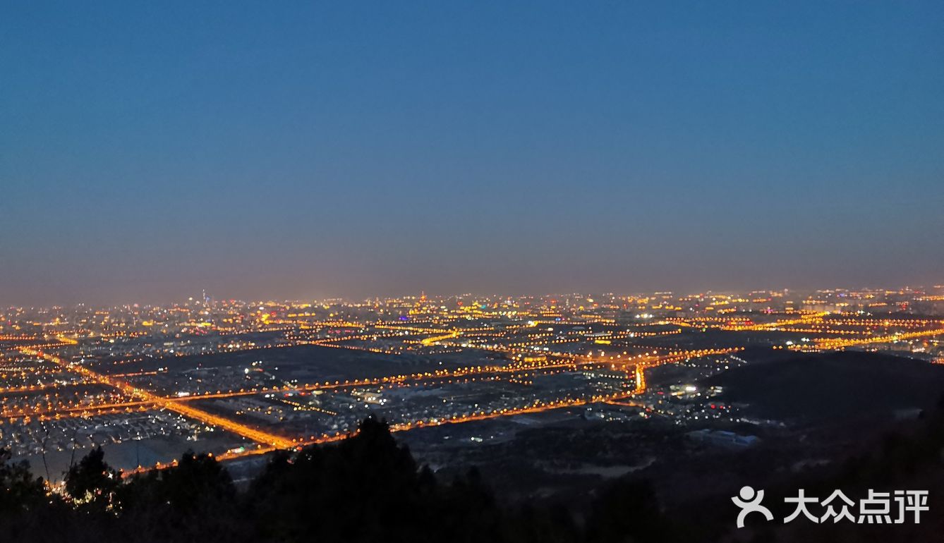 鬼笑石～北京最美夜景