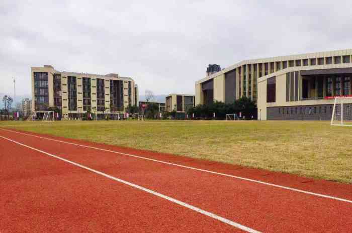 福建省福州第八中学-"福州八中高中部,在三江口泰和福州湾对面,.