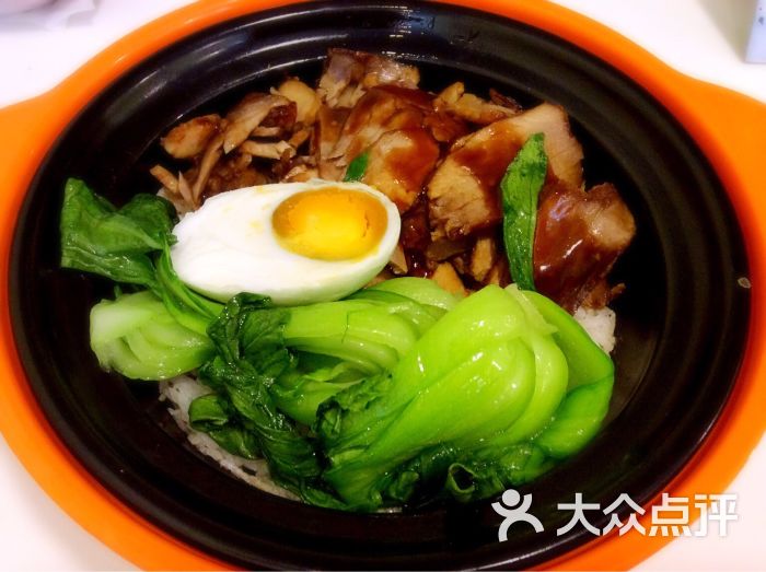 台湾卤肉煲仔饭