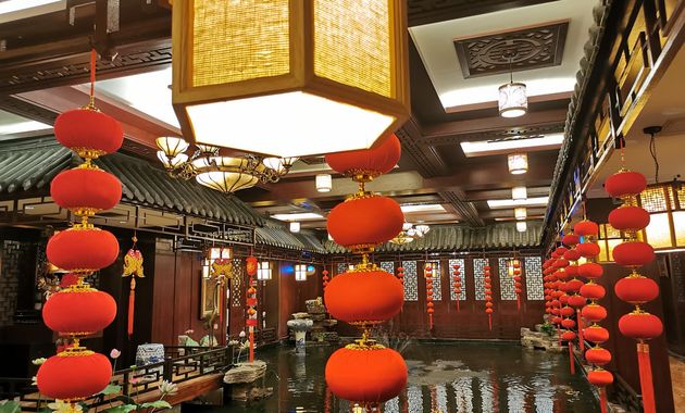 万寿路街道阜成路八宝庄小区11号楼富锦公寓商户电话:010-88127777
