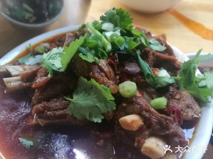 碗碗羊肉(松石北路店)红烧羊排图片