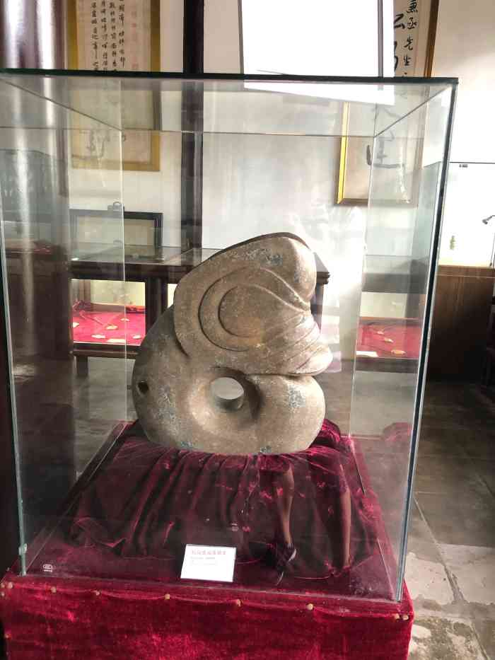 网师园旁的圆通寺,好像还是个美术馆.