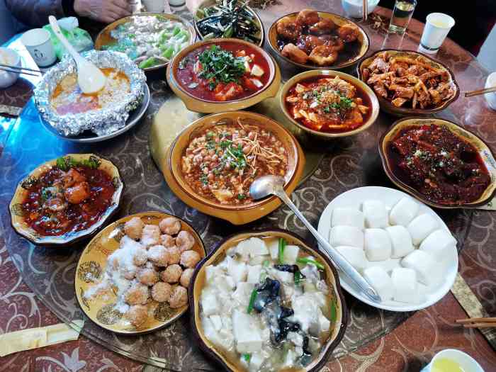 三八饭店-"巴蜀出名的豆腐宴,这西坝豆腐应该算是一个