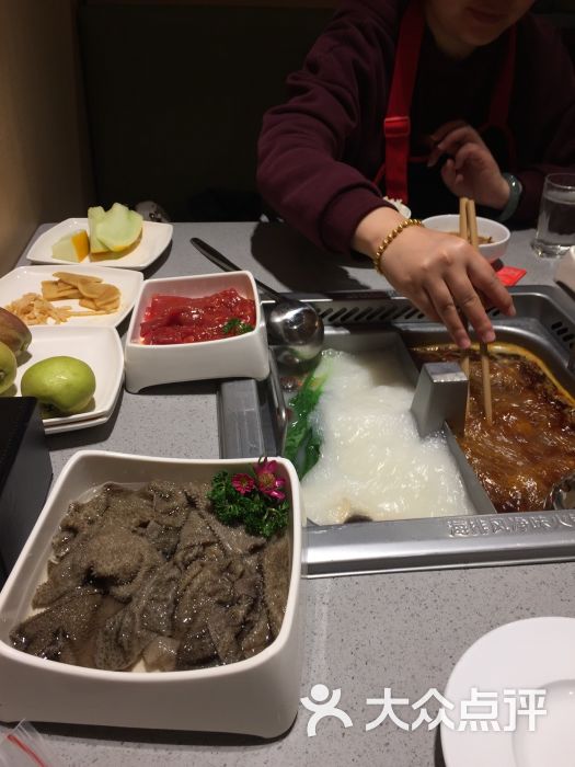 海底捞火锅:等为碰见邻桌小宝宝睡了海底捞给