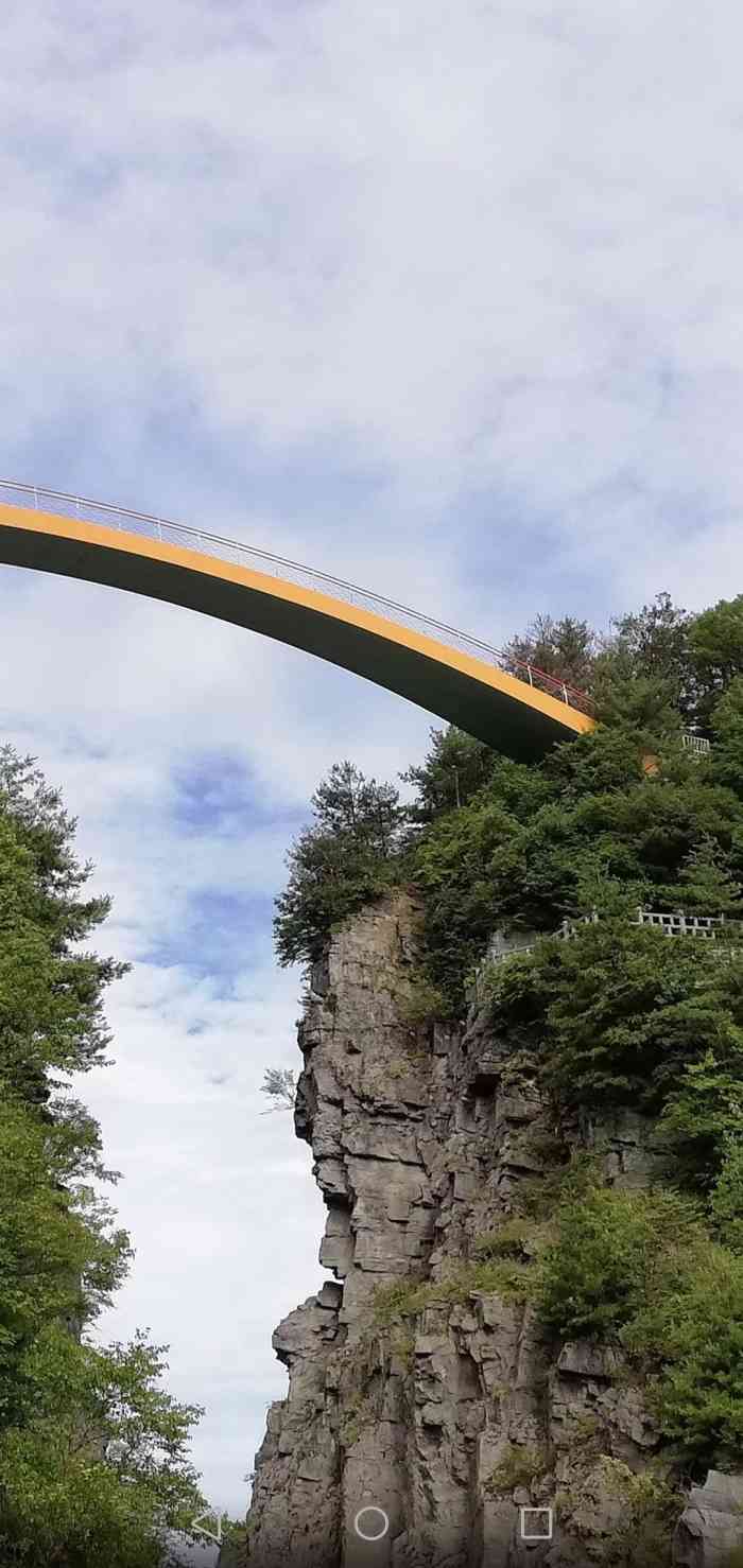 神农架天燕风景区