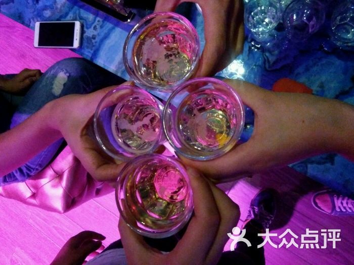 k 时尚量贩ktv图片 - 第1张