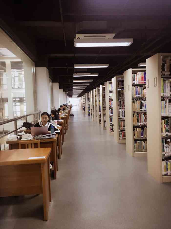 上海财经大学图书馆-"难得有机会可以参加商学院的,有
