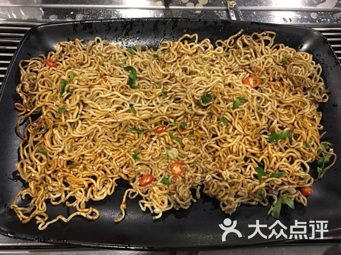 鞑鞑烤羊腿海鲜火锅(黄河道店)烤方便面图片 - 第2张