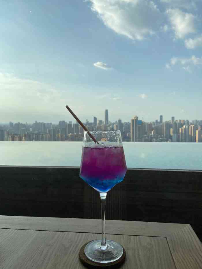 skylightlounge二厂店