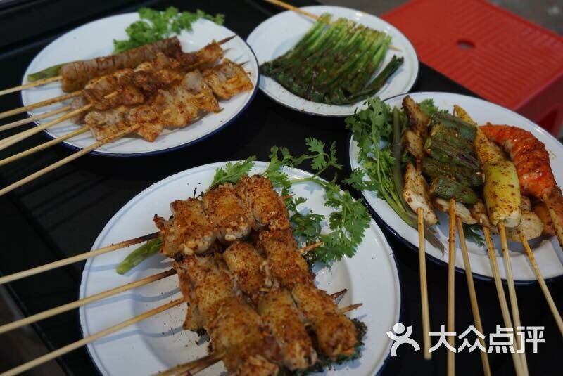 冯哥哥_3999           malumchinesebbq麻辣烧烤