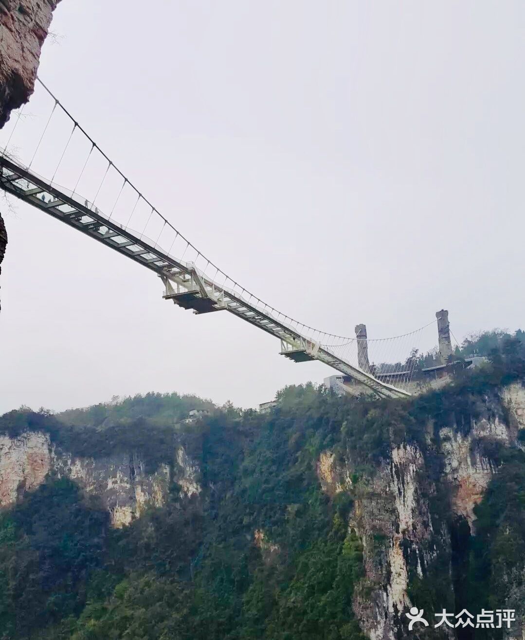 "云天渡"—世界之最多项玻璃桥