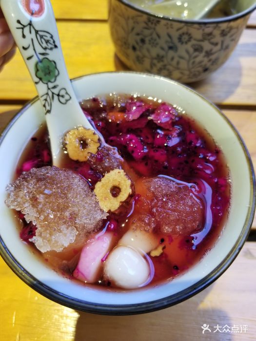 三十三碗黄牛肉面(东原1891店)玫瑰冰汤圆图片