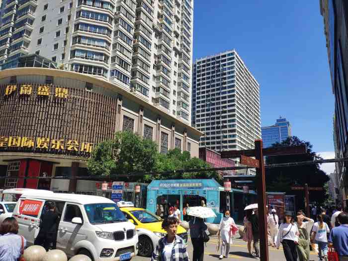 张掖路商业街-"张掖路步行街地下商场,大家都应该知道