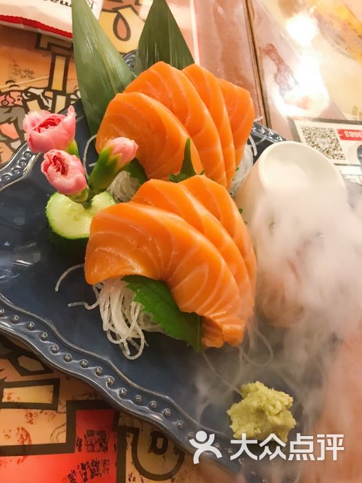 三文鱼刺身