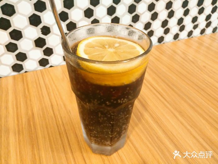 唔咁心茶餐厅(泰寓路店)冰柠檬可乐图片 - 第6张