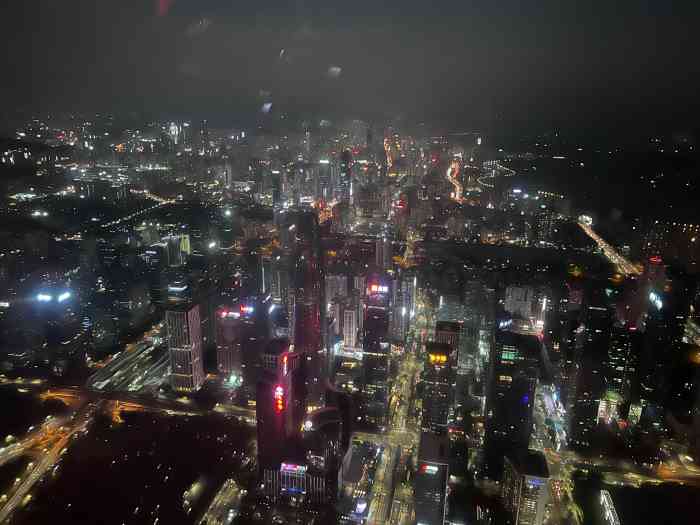 平安金融中心云际观光层"平安大厦118楼顶层,傲庐·自助餐厅.